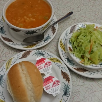 Basell's Restaurant & Tavern - Bean soup, coleslaw and bread to start. - American Near Me - Niagara Falls, Ontario