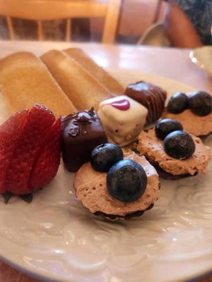 Tyme For Tea & Co by null