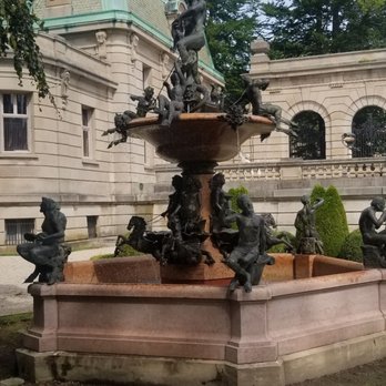 Newport Mansions - Landmarks & Historical Buildings Near Me - Newport, Rhode Island