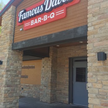 Famous Dave's Bar-B-Que - Entrance - Barbeque Near Me - North Riverside, Illinois