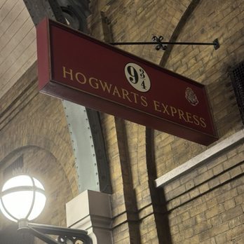 Hogwarts Express - Amusement Parks Near Me - Orlando, Florida