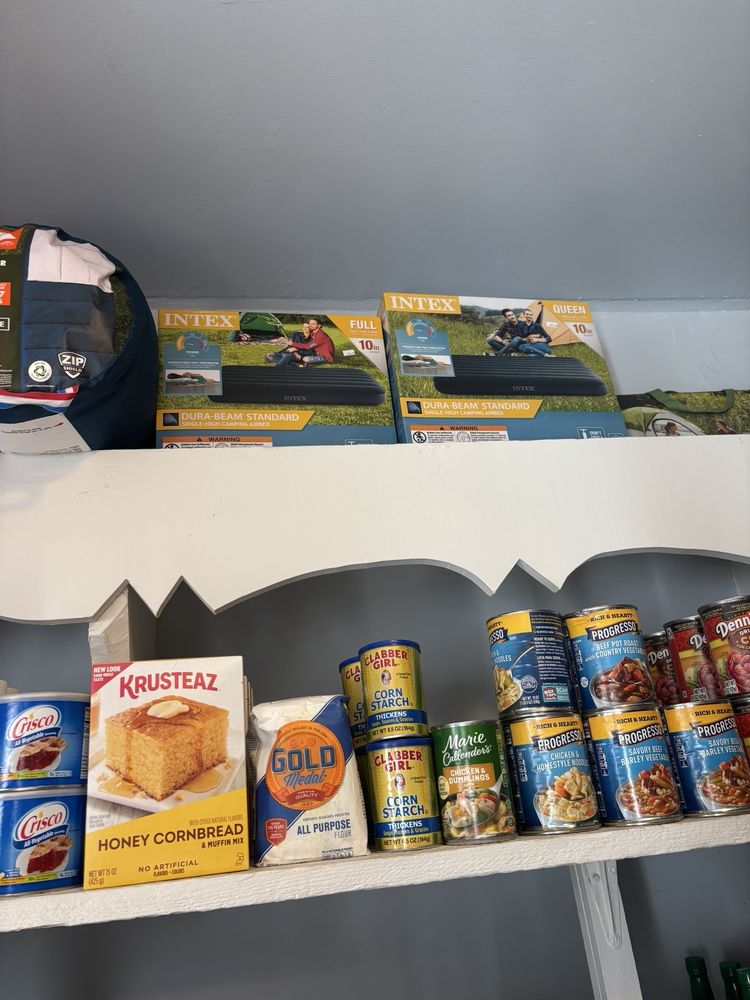 Ocean Cove Grocery Logo