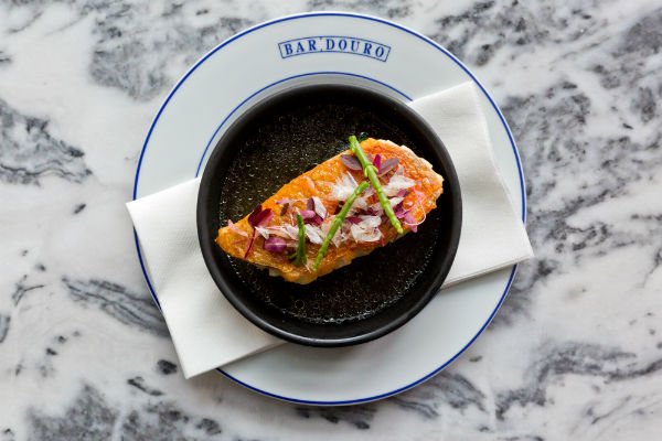 Bar Douro London Bridge by null