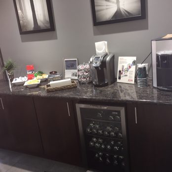Suspension Plus - Coffee area - Auto Repair Near Me - Aliso Viejo, California Suspension Plus - Coffee area - Auto Repair Near Me - Aliso Viejo, California