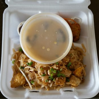 Gummlai Thai - Pad thai lunch special - Thai Near Me - Willow Grove , Pennsylvania Gummlai Thai - Pad thai lunch special - Thai Near Me - Willow Grove , Pennsylvania