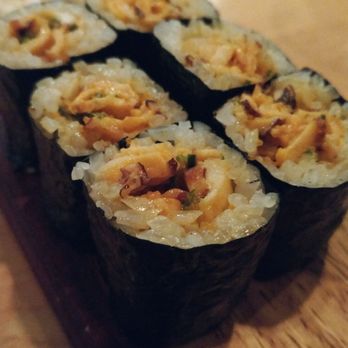 Juno - Spicy tako roll - Sushi Bars Near Me - Chicago, Illinois