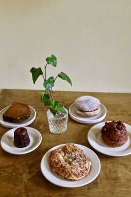 Polly’s Cafe by null