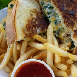 Spinach Artichoke Grilled Cheese Sandwich