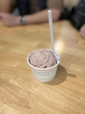 milk + sugar by null