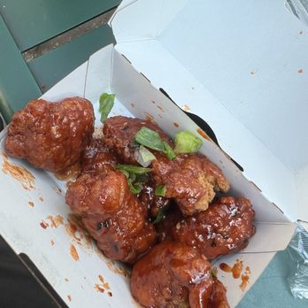 Shake Shack Madison Square Park - Korean Chicken Bites - Fast Food Near Me - New York, New York