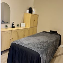Brickz Health And Wellness - Massage room