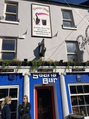 Sean's Bar by null