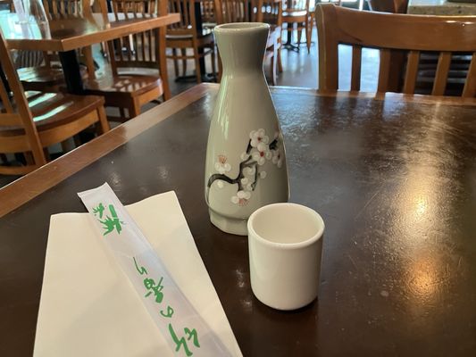 Yellowfinn Grill & Sushi Bar by null