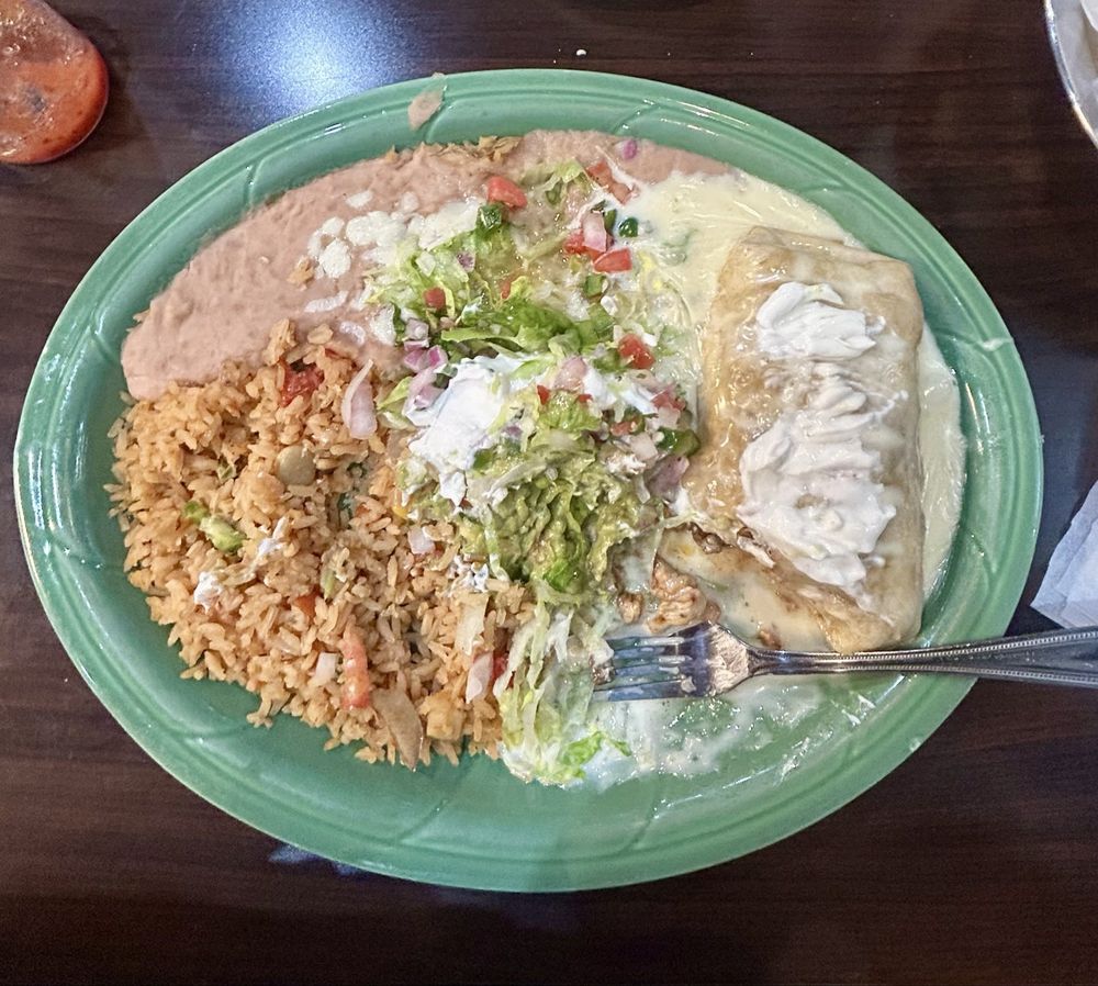 Avocado's Grill Logo