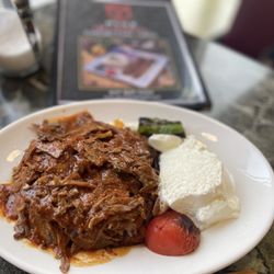 Istanbul Grill - Yogurtlu Kebab