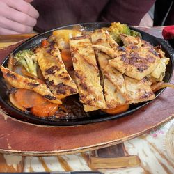 Taqueria y Pupuseria Montecristo - Chicken Fajitas