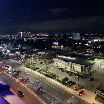 Tom’s Watch Bar - Sports Bars Near Me - Orlando, Florida