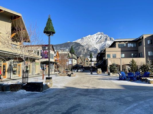 Banff Ptarmigan Inn by null