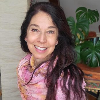 Sooo-z Doula - Sooo-z in her studio. - Doulas Near Me Sooo-z Doula - Sooo-z in her studio. - Doulas Near Me