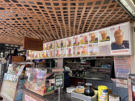 Maunakea Marketplace by null