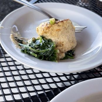 Bowen's Landing - Crap Cakes appetizer, this is half the appetizer. Served with spinach and scallions. - Seafood Near Me - Inman, South Carolina