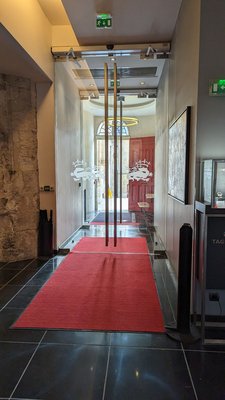 Hotel de Bourgtheroulde, Autograph Collection by null