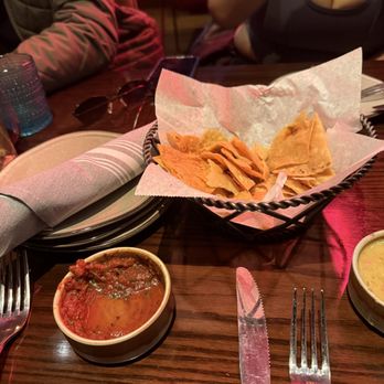 Bar Camino - Chips and Salsa - Mexican Near Me - Walnut Creek, California