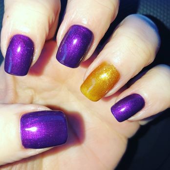 T-Luxe Nail Salon - Vikings nails! - Nail Salons Near Me - St. Louis Park, Minnesota