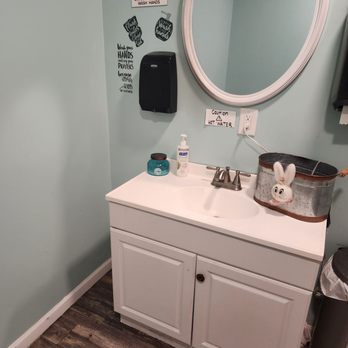 Comfortably Yummm - Very clean restroom one for everyone - New American Near Me - Monaca, Pennsylvania Comfortably Yummm - Very clean restroom one for everyone - New American Near Me - Monaca, Pennsylvania