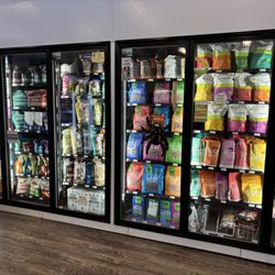 Petagogy - We carry the largest selection of raw including Answers, Oma's Pride, Small Batch, Raw Dynamic, OC Raw, Steve's, Solutions, Primal and more!