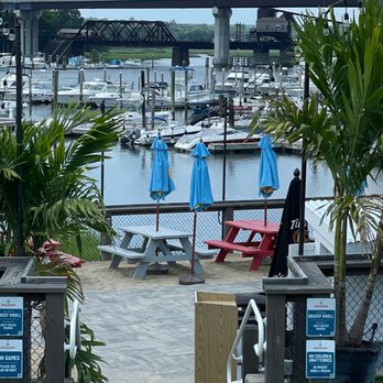 Dockside Brewery - Breweries Near Me - Milford, Connecticut
