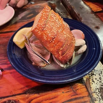 Barnacle Bill's - Clams in wine & garlic sauce - Bars Near Me - Rumson, New Jersey