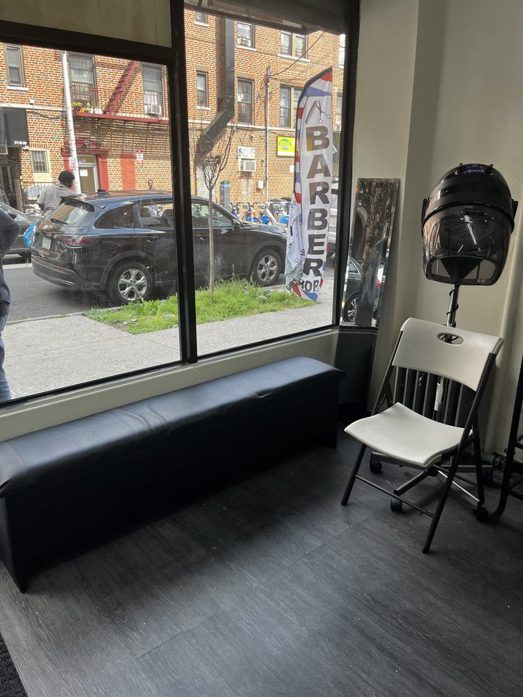 D styles beauty bar Logo