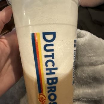 Dutch Bros Coffee - Blended 911 with soft top - Juice Bars & Smoothies Near Me - Timnath, Colorado