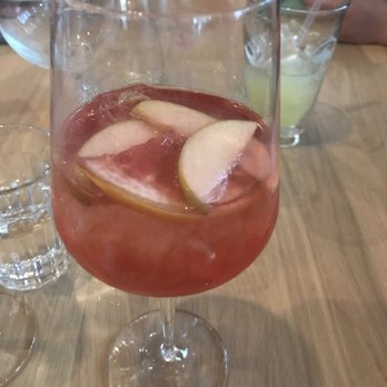 Earls Kitchen + Bar - Red sangria - Canadian (New) Near Me - Burnaby, British Columbia Earls Kitchen + Bar - Red sangria - Canadian (New) Near Me - Burnaby, British Columbia