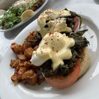 Hank's - Coffee & Tea Near Me - Austin, Texas