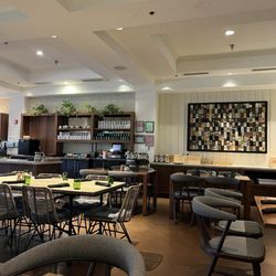 Benicia's Kitchen - Seating area