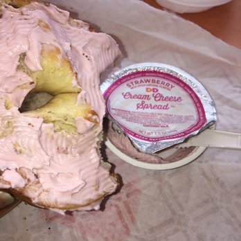 Dunkin' - Love love the strawberry cream cheese and bagels - Coffee & Tea Near Me - Southaven, Mississippi