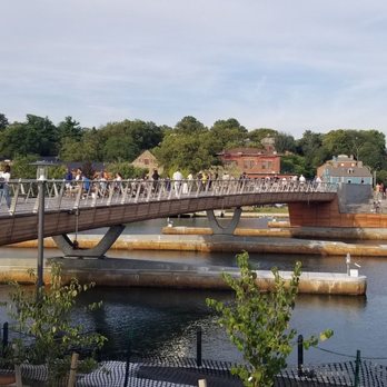 Providence River Pedestrian Bridge - Landmarks & Historical Buildings Near Me - Providence, Rhode Island Providence River Pedestrian Bridge - Landmarks & Historical Buildings Near Me - Providence, Rhode Island