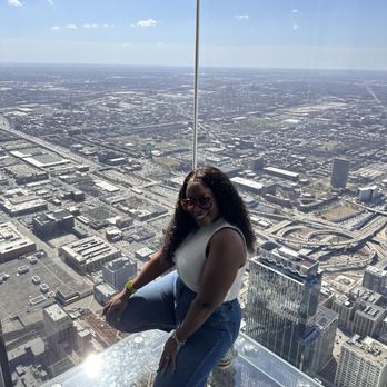 Willis Tower - Me - Landmarks & Historical Buildings Near Me - Chicago, Illinois