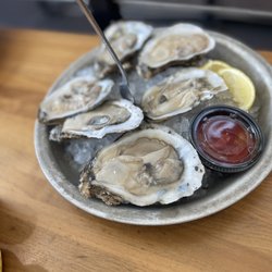R&R Seafood Bar