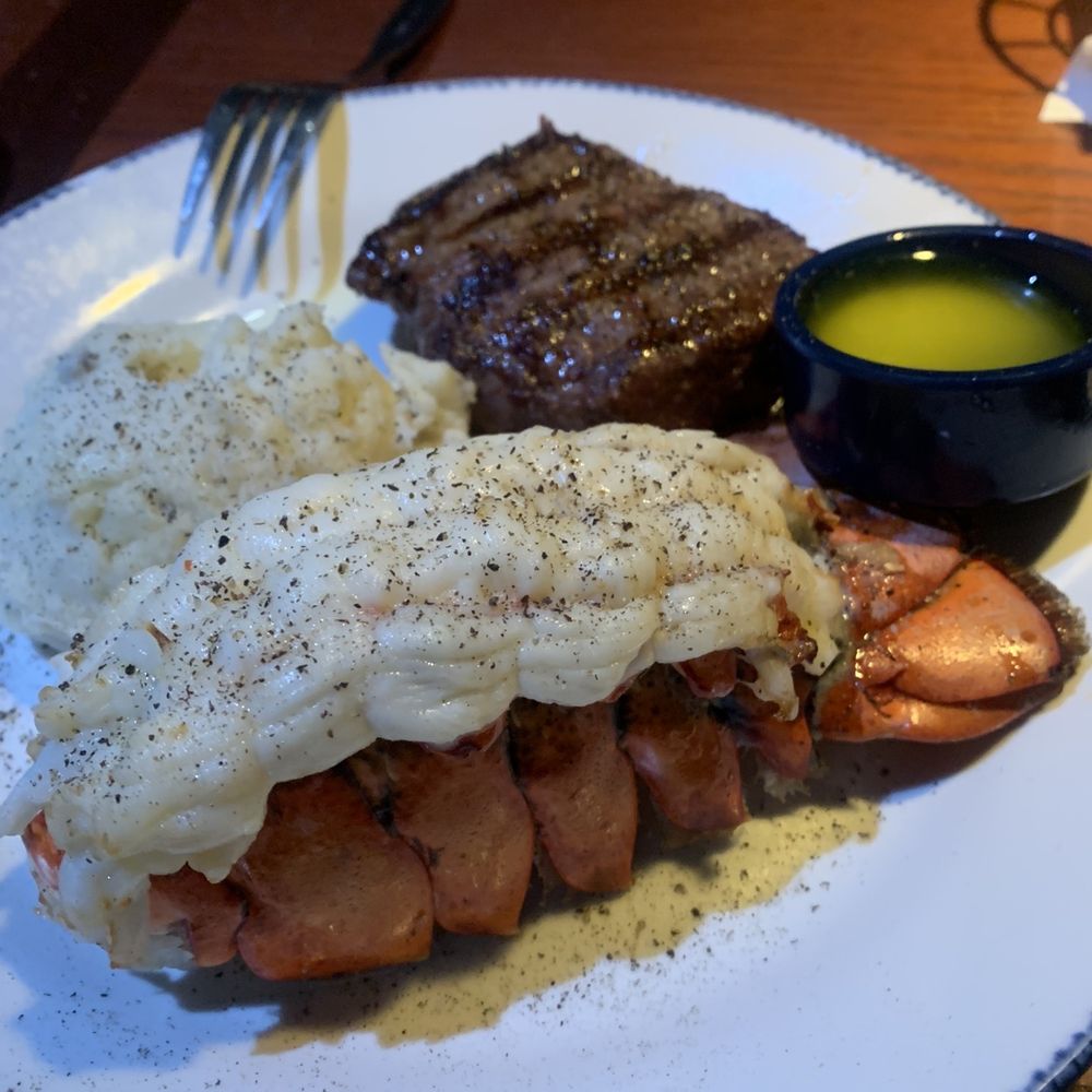 Red Lobster - Maine Lobster Tail & 7 oz. Sirloin with mashed potatoes - Seafood Near Me - Olympia, Washington Red Lobster - Maine Lobster Tail & 7 oz. Sirloin with mashed potatoes - Seafood Near Me - Olympia, Washington