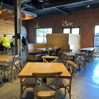 Hopstix - Indoor seating - Breweries Near Me - Chamblee, Georgia