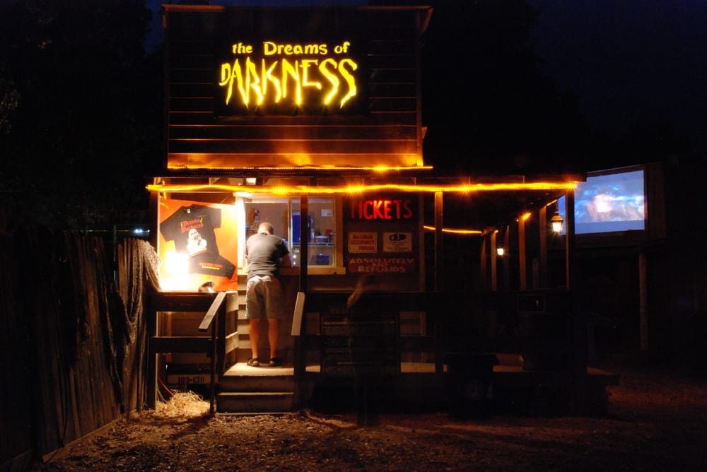 THE DREAMS OF DARKNESS HAUNTED HOUSE Updated September 2024 15