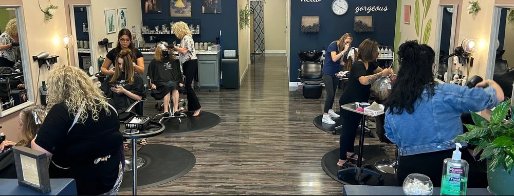 Foiled Hair Studio Logo