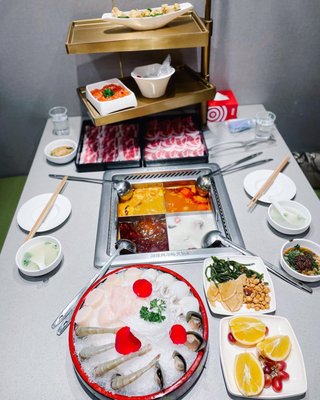 Haidilao Hot Pot Markham - 海底捞火锅 by null