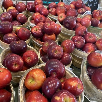 Larriland Farm - Fruits & Veggies Near Me - Woodbine, Maryland