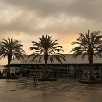 Long Beach Airport - LGB - Airports Near Me - Long Beach, California