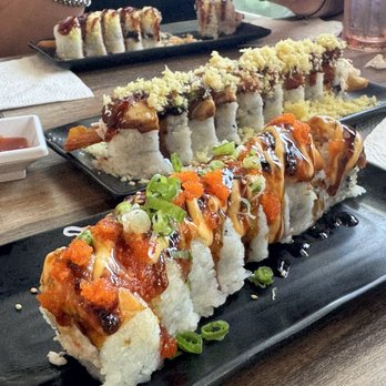 405 Thai & Sushi - Sushi Bars Near Me - North Hills, California