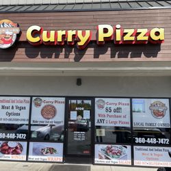Mighty Munch Mtn Curry Pizza - Outside